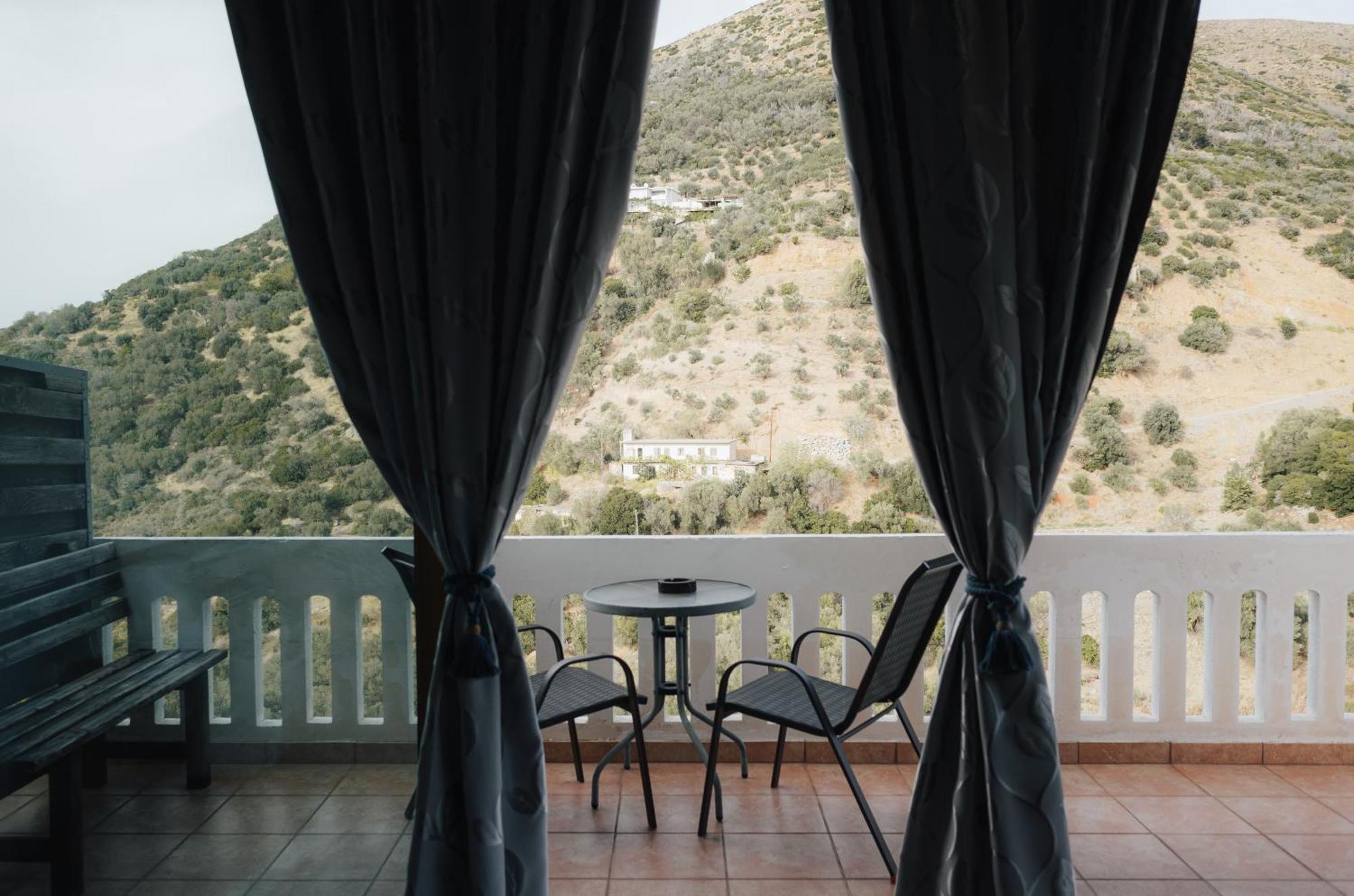 Lefteris Rooms Kambos  Exterior photo