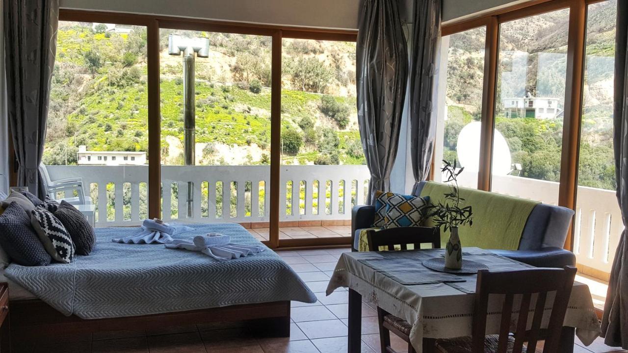 Lefteris Rooms Kambos  Exterior photo